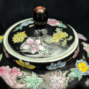 Jingdezhen Famille Noire Teapot (Hand-Enameled Multicolor Millefleur), Circa 1970s 🇨🇳🌸⚫️