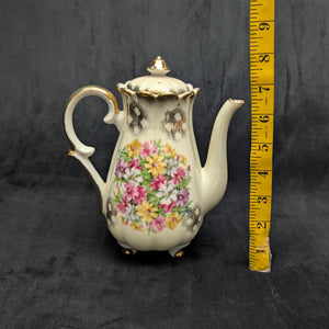 Lefton China Demitasse Pot (Footed Rococo Revival Pink Roses #1077), Circa 1960s 👑🌹🇯🇵