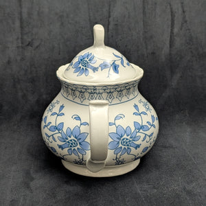 Unattributed Blue and White Teapot (Embossed Geometric Band and Chinoiserie Floral), Circa 1970s 💙🤍☕️