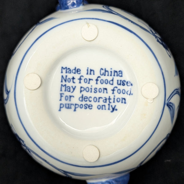 Chinese Figural Butterfly Teapot (Blue & White Chinoiserie - Decorative Only), Circa 1980s 🦋🇨🇳💙