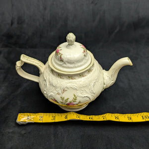 Rosenthal Sanssouci 10 Rosen Four-Piece Tea Service (Molded Rococo Revival Porcelain), Circa 1960s 🇩🇪👑🌹