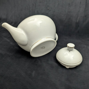 Norishega Fine Porcelain Teapot Pair (24K Gold & Geometric Band Collection), Circa 1960s 🇯🇵✨⚜️