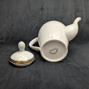 Fine Porcelain Teapot (Gold Greek Key / Meander Pattern), Chattanooga Series, Circa 1990s ⚜️🏺✨