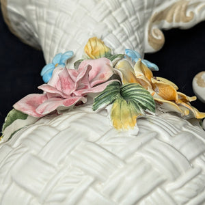 Capodimonte Style Ornamental Coffee Pot (Basket Weave, Applied Flowers, Made in Italy), Circa 1960s 🇮🇹👑🌹