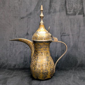 Arabian Brass Dallah Coffee Pot (Crossed Swords Engraving and Etched Foliate Design), Circa 1950s 🇸🇦☕️⚔️