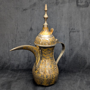 Arabian Brass Dallah Coffee Pot (Crossed Swords Engraving and Etched Foliate Design), Circa 1950s 🇸🇦☕️⚔️