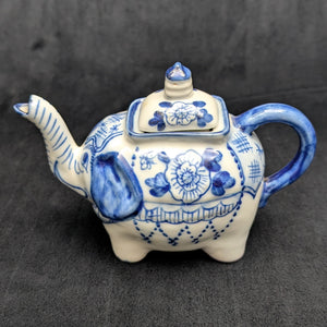 Miniature Blue & White Elephant Teapot (Thai Export Ceramic) 🐘💙🇹🇭