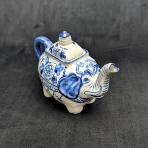 Miniature Blue & White Elephant Teapot (Thai Export Ceramic) 🐘💙🇹🇭