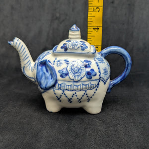 Miniature Blue & White Elephant Teapot (Thai Export Ceramic) 🐘💙🇹🇭