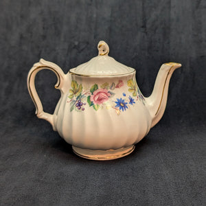 Vintage Sadler Swirl Teapot with Fruit & Floral Pattern (Made in England) 🇬🇧🌸🍇