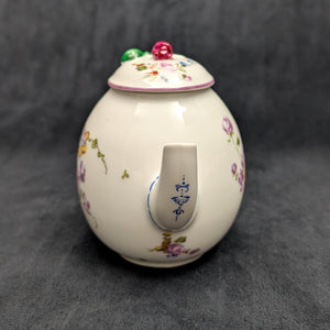 Miniature V&A Museum "Mennecy" Teapot (Franklin Mint, Made in Japan) 🇫🇷🌸🇯🇵