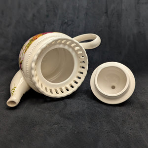 Vintage Pierced Lattice Teapot/Tea Cozy Warmer (Royal Albert Style Roses) 🌹🧺✨
