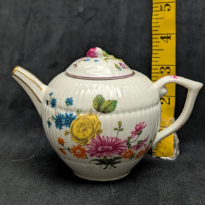 Miniature V&A Museum "Fürstenberg" Fluted Teapot (Franklin Mint) 🇩🇪🌸🇯🇵