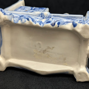 Miniature Blue & White Figural Teapot (Cabinet/Dresser Novelty) 💙🗄️📚