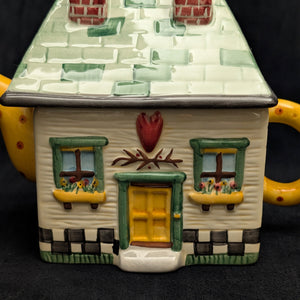 Debbie Mumm Figural Cottage House Teapot (Sakura) 🏡💛❤️
