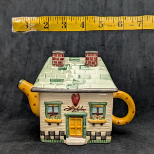 Debbie Mumm Figural Cottage House Teapot (Sakura) 🏡💛❤️