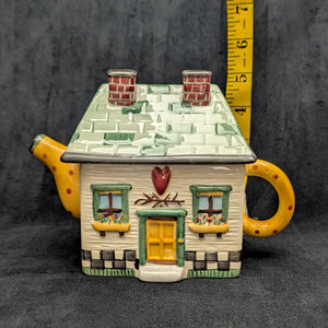 Debbie Mumm Figural Cottage House Teapot (Sakura) 🏡💛❤️