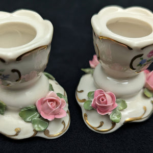 Paar Miniatur-Kerzenhalter aus Porzellan im Dresdner Stil (rosa Rosen &amp; Goldverzierungen) 🌹🕯️🇩🇪