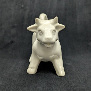 Vintage White Figural Cow Creamer (Unmarked Ceramic) 🐄🥛🤍