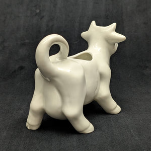 Vintage White Figural Cow Creamer (Unmarked Ceramic) 🐄🥛🤍