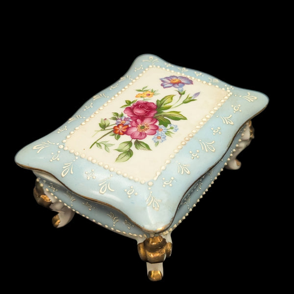 Vintage Powder Blue Porcelain Trinket Box (Hand Decorated) 💍💙🌹