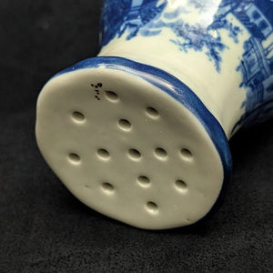 Vintage Blue & White Ironstone Sugar Caster/Muffineer (Victoria Transferware) 💙🏰🧂