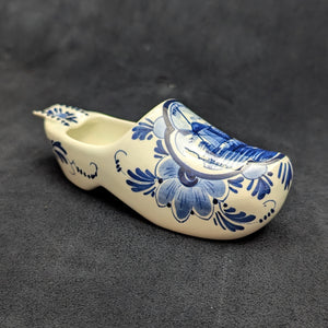 Vintage Delft Blue Figural Clog Accessories Set (Regina, Holland) 🇳🇱🔥⛵