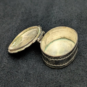 Vintage Southwestern Silver Pill Box/Snuff Box (Turquoise Cabochon) 🇺🇸💎🦪