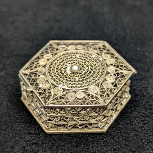 Antique Silver Filigree Hexagonal Pill Box (Lace Openwork, Stamped 800) 💍✨💎