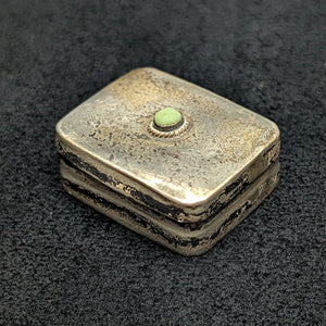 Vintage Mexican Sterling Silver Pill Box (Iguala 925, Maker ELM, Green Stone Accent) 🇲🇽🟢🥈