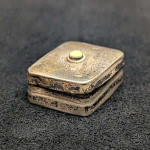 Vintage Mexican Sterling Silver Pill Box (Iguala 925, Maker ELM, Green Stone Accent) 🇲🇽🟢🥈