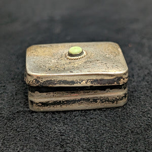 Vintage Mexican Sterling Silver Pill Box (Iguala 925, Maker ELM, Green Stone Accent) 🇲🇽🟢🥈