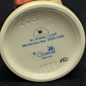 Hummel-Figur Nr. 2087/B „Ehrenschülerin“ (Goebel, Club-Exklusiv) 🇩🇪👦📚