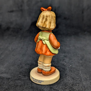 Hummel Figurine #729 "Nature's Gift" (Goebel, Club Exclusive) 🇩🇪👧💧