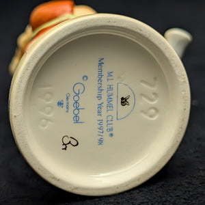 Hummel Figurine #729 "Nature's Gift" (Goebel, Club Exclusive) 🇩🇪👧💧