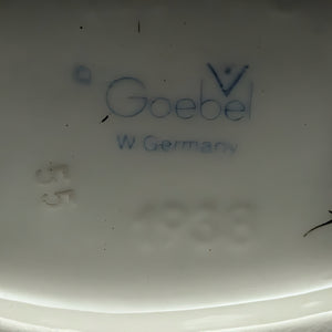 Vintage Hummel Figurine #111 "Wayside Harmony" (Goebel, W. Germany) 🇩🇪👦🐦