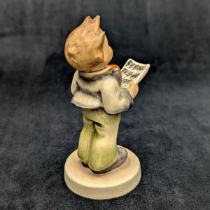 Vintage Hummel Figurine #135 "Soloist" (W. Germany, Severe Crazing) 🇩🇪🎤⚠️