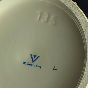 Vintage Hummel Figurine #135 "Soloist" (W. Germany, Severe Crazing) 🇩🇪🎤⚠️