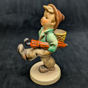Vintage Hummel Figurine #79 "Globe Trotter" (Goebel, W. Germany) 🇩🇪🚶‍♂️🧺