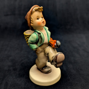 Vintage Hummel Figurine #79 "Globe Trotter" (Goebel, W. Germany) 🇩🇪🚶‍♂️🧺